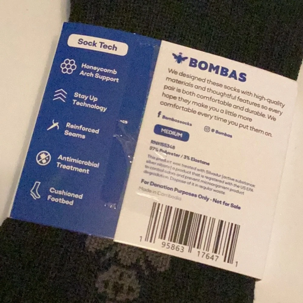 NWT Bombas Black Crew Socks Size Medium Cushioned Footbed
